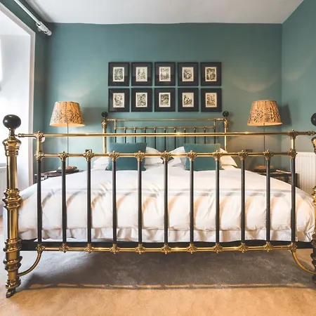 5 Bed In Lcc45