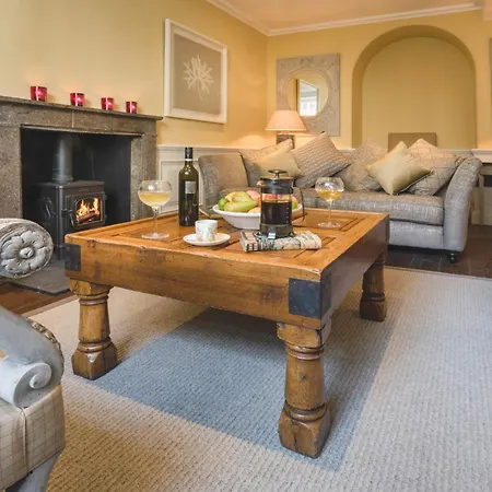 5 Bed In Lcc45